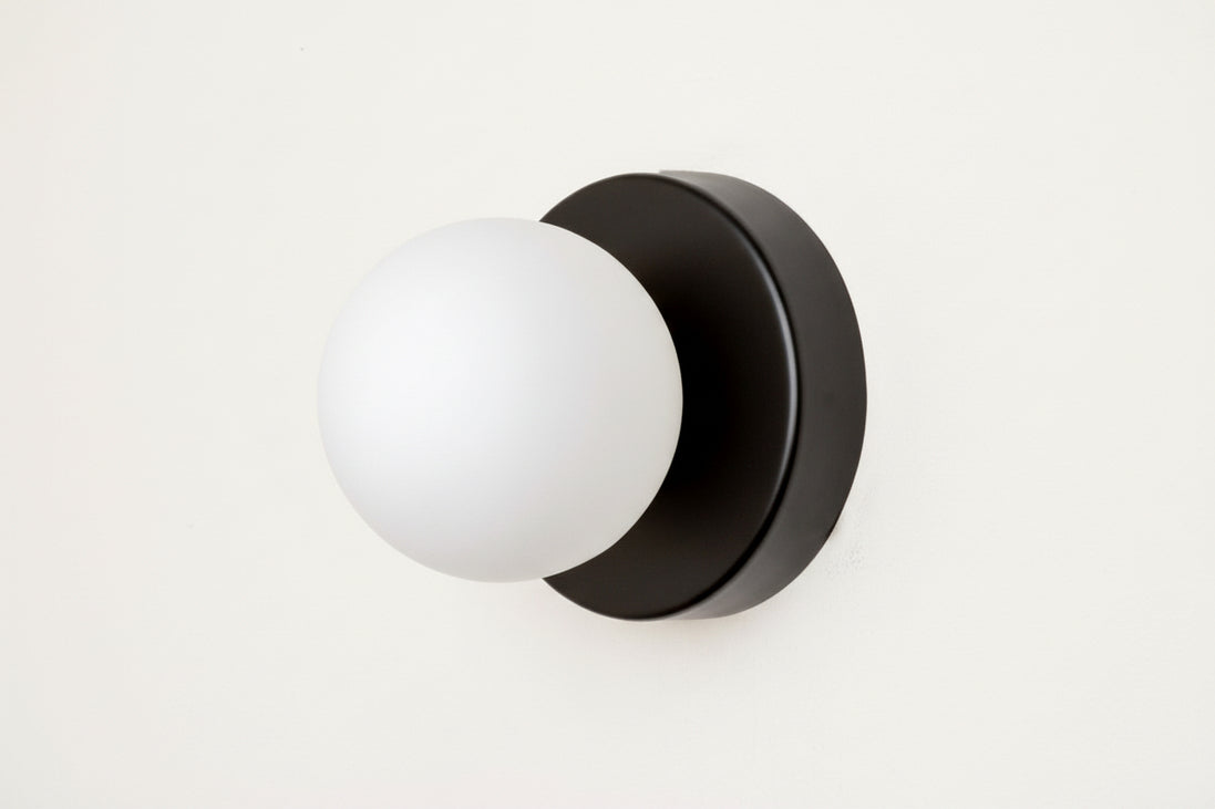 Orbwyn Wall - Nordic Glass Ball Wall Lamp