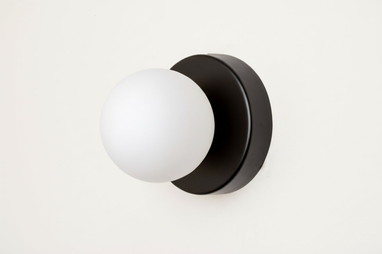 Orbwyn Wall - Nordic Glass Ball Wall Lamp
