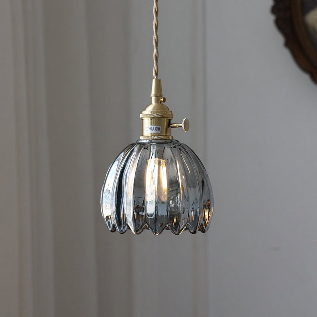 Floryn - Vintage Glass Flower Pendant Light