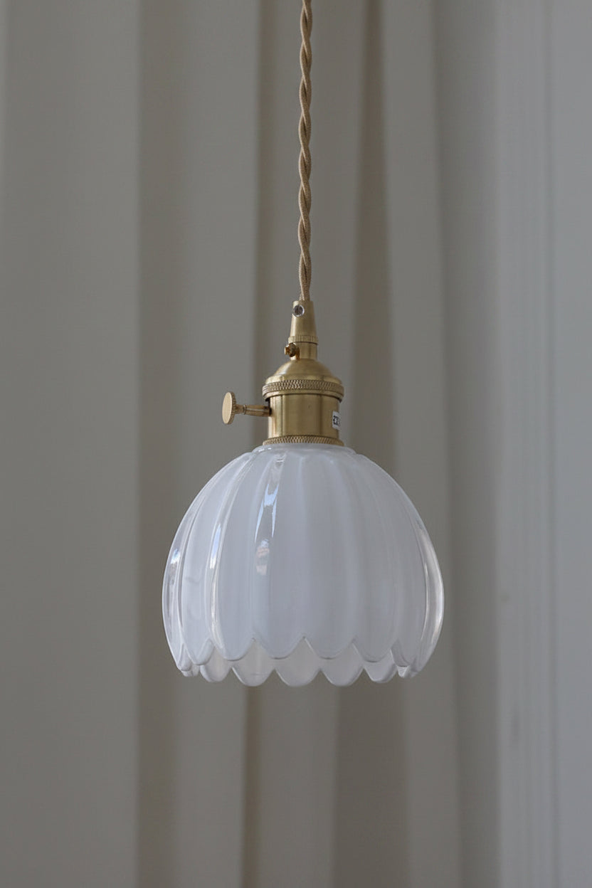 Floryn - Vintage Glass Flower Pendant Light